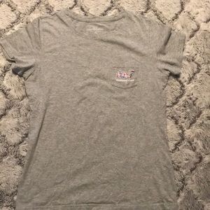 Vineyard vines tshirt
